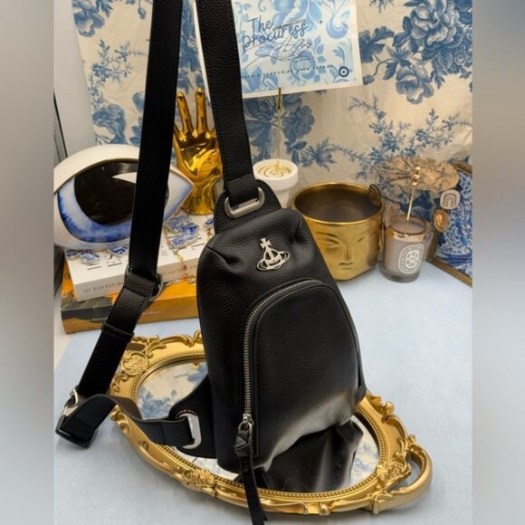 🆕 VIVIENNE WESTWOOD 🧿 NWOT Black Sling Bag, Orb Plaque Logo - AUTHENTICATED - Picture 2 of 16